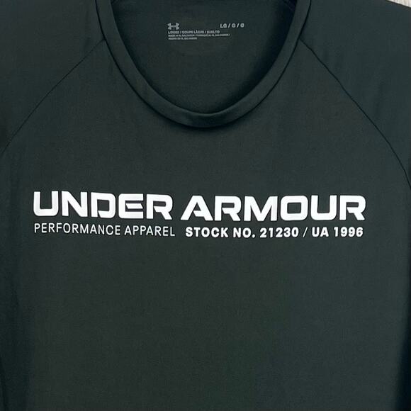 Under Armour Tshirt mens Large dark green dri-fit under armour printed on front - Picture 4 of 6
